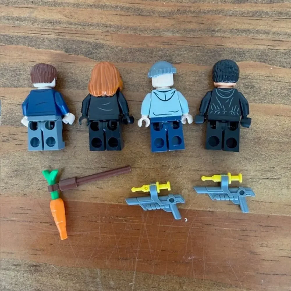 Lego Jurassic World 4 figures with accessories 76950 - Replacement parts